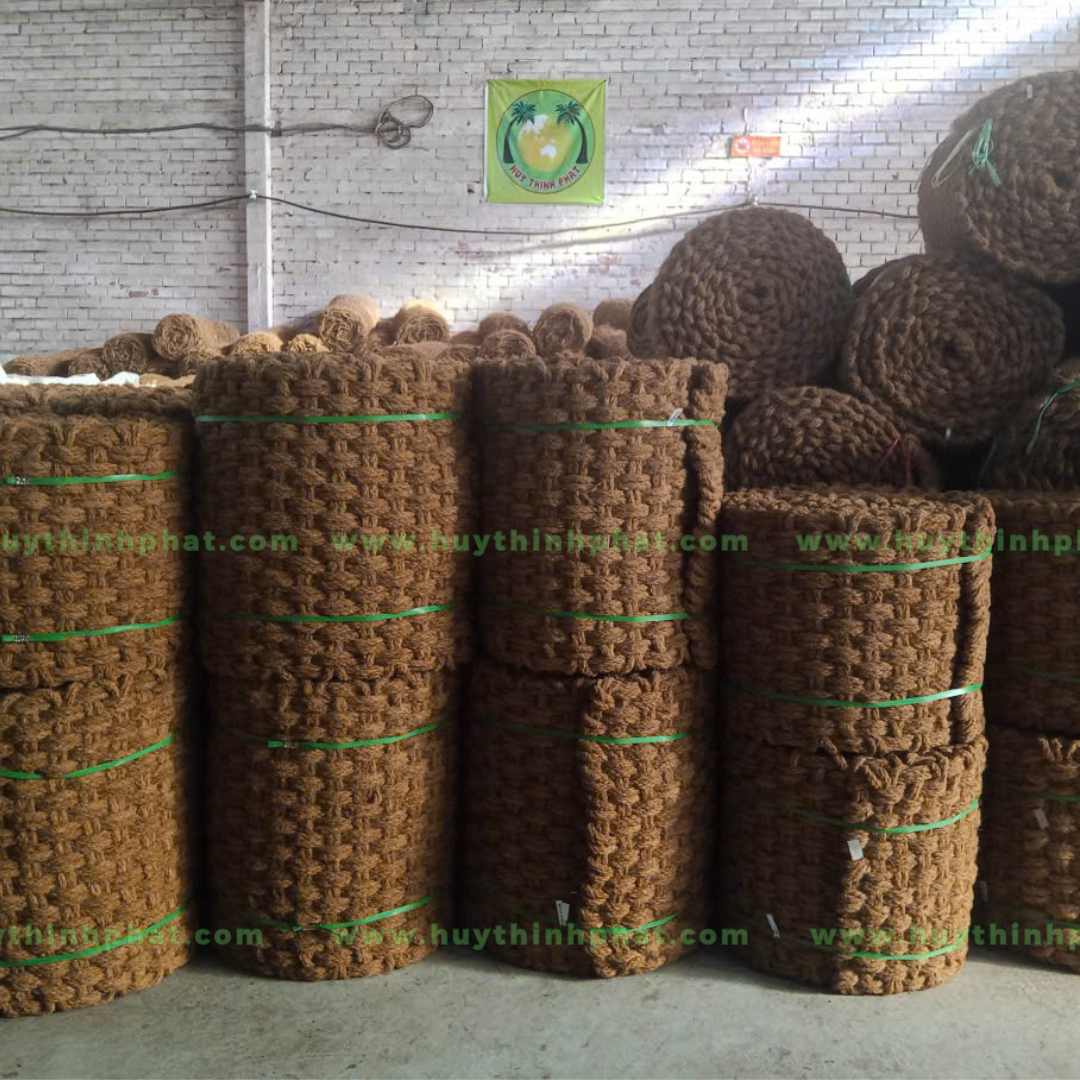 Thảm xơ dừa trải đường đi bộ